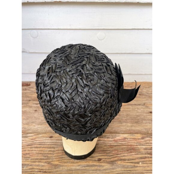 Vintage 1960s Black Raffia Straw Raffia Cloche' Womens Hat MOD - Picture 3 of 13